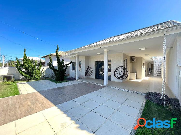 Excelente casa com piscina em condomínio em Praia Seca