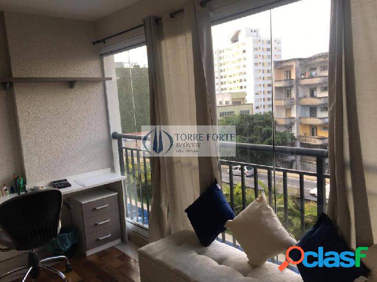 Lindo apartamento com 1 dormitório a 100 metros do Metrô