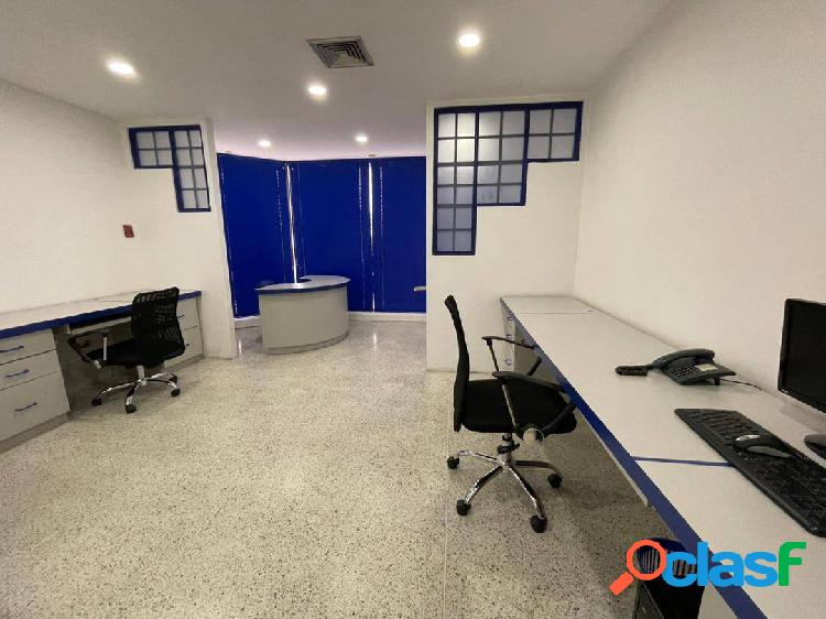 OFICINA EN VENTA CENTRO COMERCIAL KROMI. Urb. Prebo -