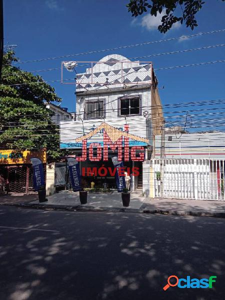 Prédio Comercial na Estrada da Matriz