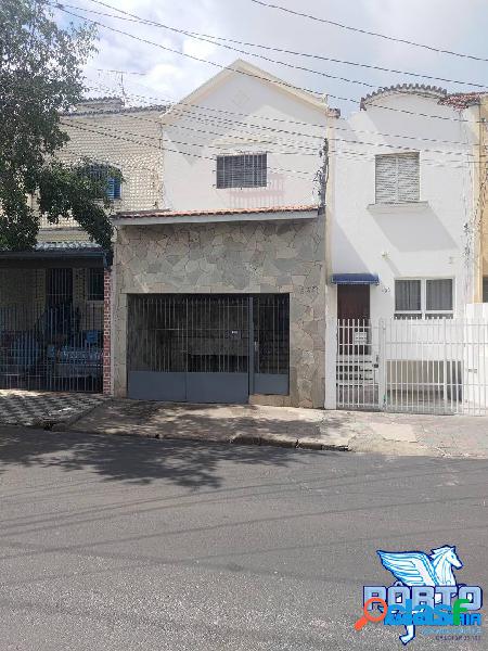 SOBRADO NO CENTRO