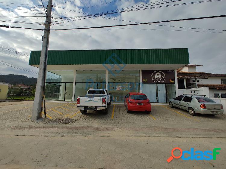 Sala frente rua para locação no bairro Lageado Baixo em