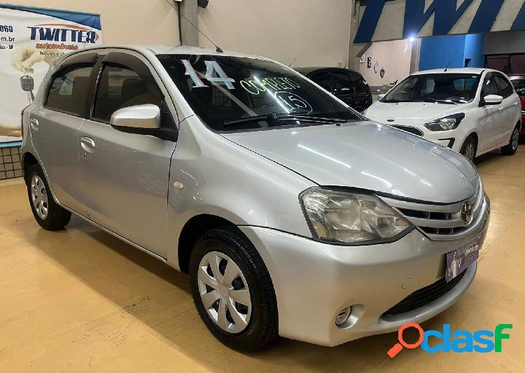 TOYOTA ETIOS XS 1.5 FLEX 16V 5P MEC. PRATA 2014 1.5 FLEX