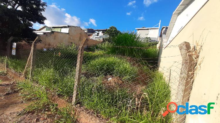 Terreno de 300m² no Jd. Primavera