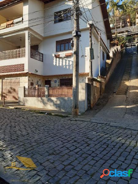 Vendo Casa com 3 Quartos no Cônego