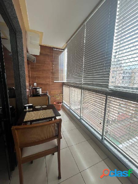 Apartamento a venda de 2 quartos com 1 suíte na Praia de