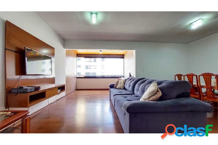 Apartamento com 3 quartos, 121m², à venda em São Paulo,