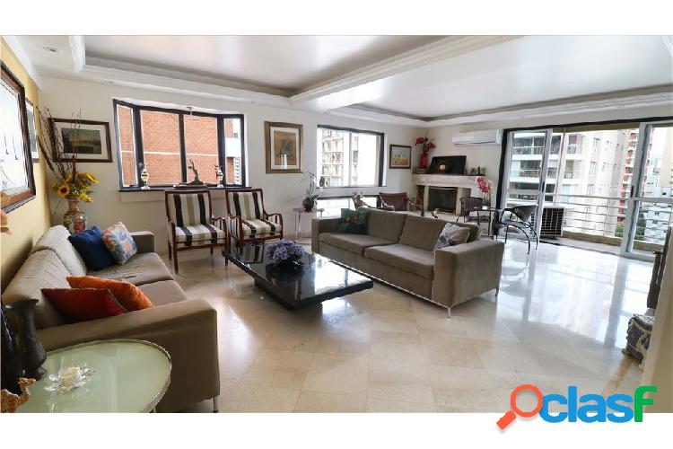 Apartamento com 3 quartos, 184m², à venda em São Paulo,