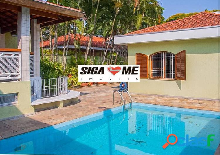 CASA ASSOBRADADA Á VENDA, 500m², 4 DORM - BROOKLIN VELHO