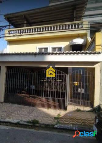 Casa à Venda e Locação 3 Quartos 1 suíte - Jd. do Mar,