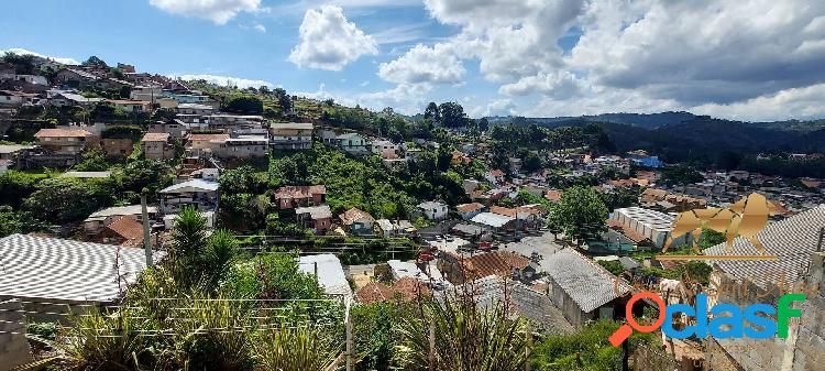 Casa a Venda na Vila Sodipe em Campos do Jordão-SP