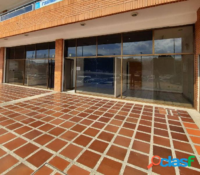 Se Alquila Galpón 470m2 en C.C. Il Portico Urb. Tazajal,