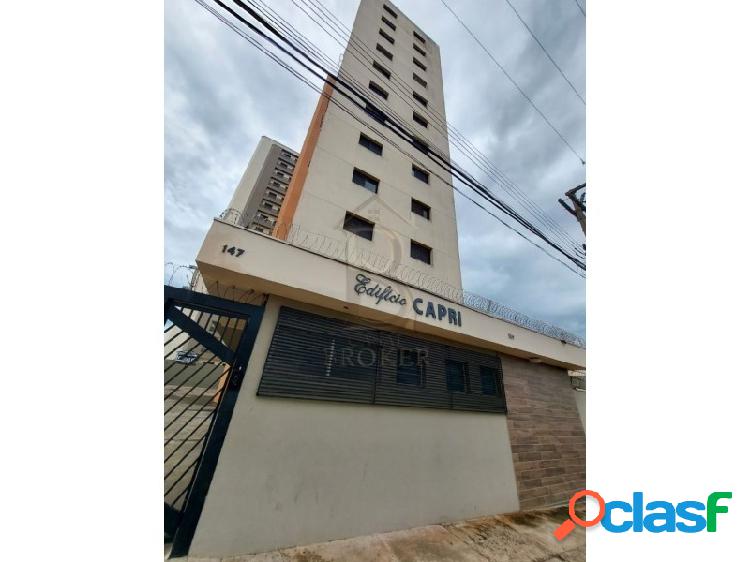 Apartamento com 1 quarto, 60 m², aluguel por R$ 1.100/mês.