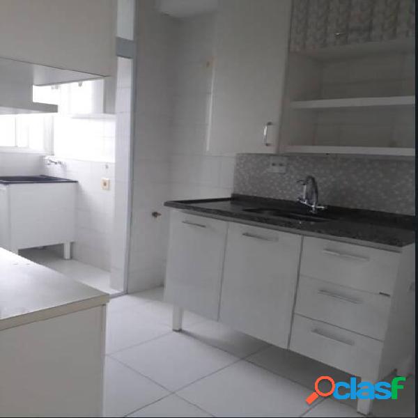 Apartamento com 2 dormitórios, sacada, Condomínio Juquehy