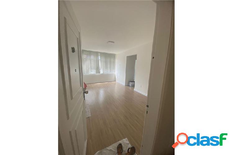 Apartamento com 2 quartos, 77m², à venda em São Paulo,