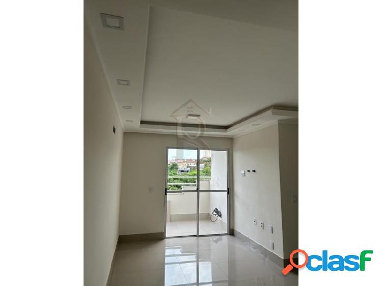 Apartamento com 3 quartos, 68 m², à venda por R$ 345.000.