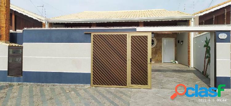 CASA EM BAIRRO NOBRE.