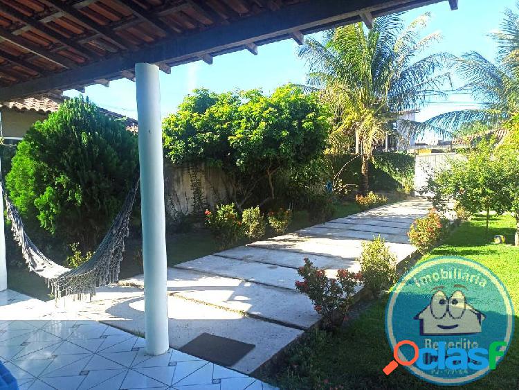 Casa Térrea com Três Dormitórios, Suíte, Piscina e