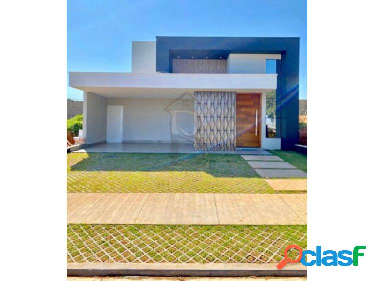 Casa com 3 dormitórios à venda, 250 m² por R$ 830.000 -