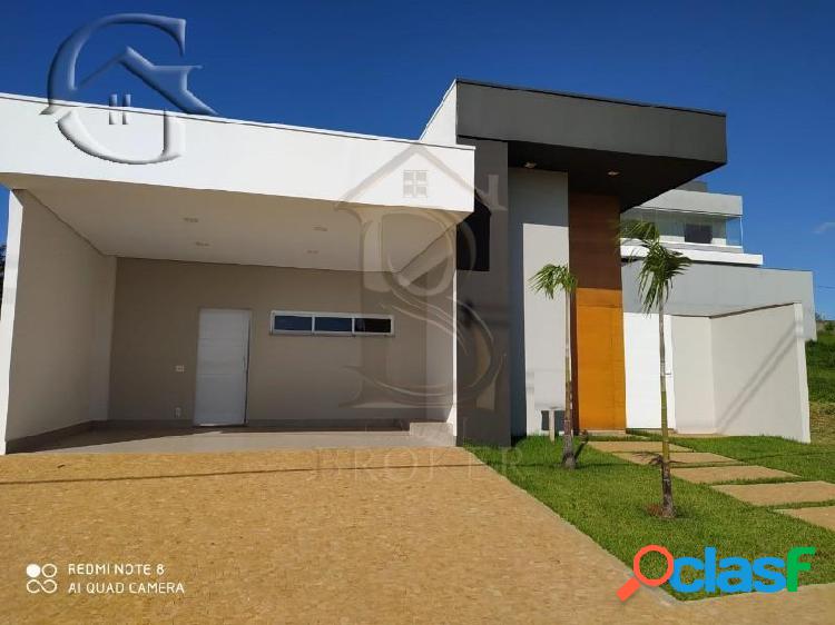 Casa com 3 quartos, 156 m², à venda por R$ 760.000.