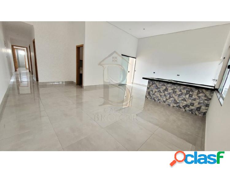 Casa com 3 quartos, 160 m², à venda por R$ 650.000.