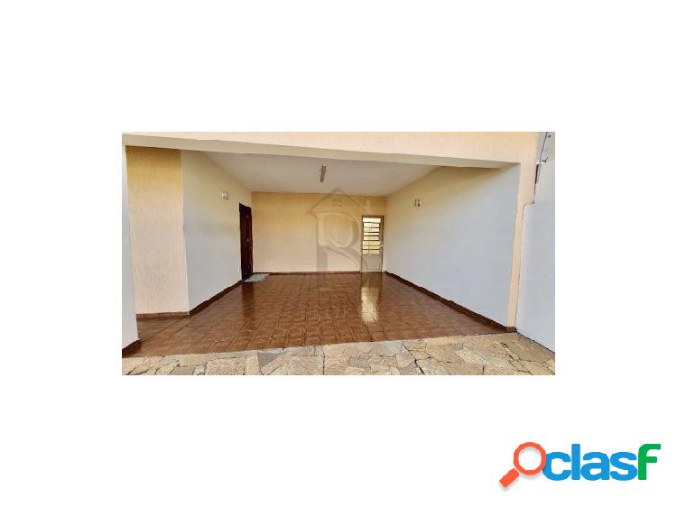 Casa com 3 quartos, 170 m², à venda por R$ 440.000.