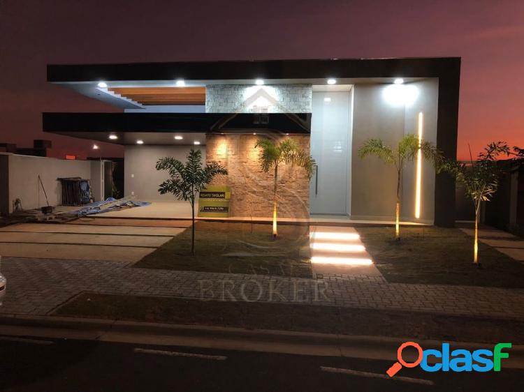 Casa com 3 quartos, 240 m², à venda por R$ 2.150.000.