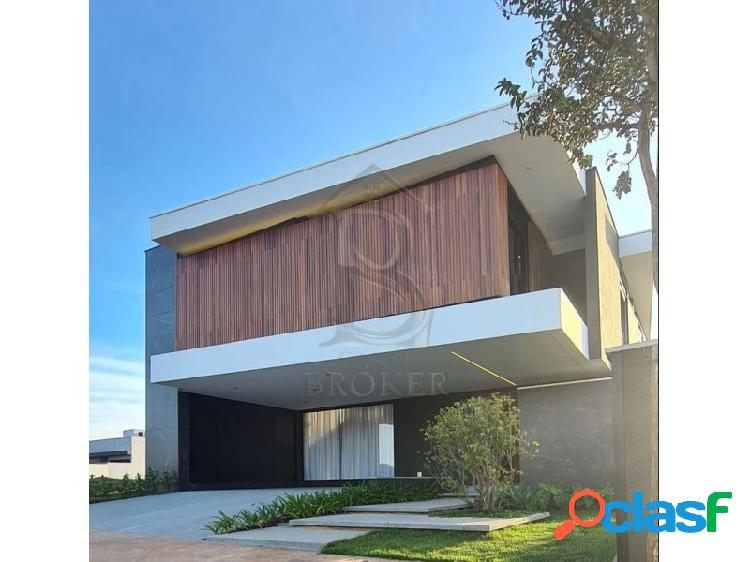 Casa com 3 quartos, 280 m², à venda por R$ 2.500.000.