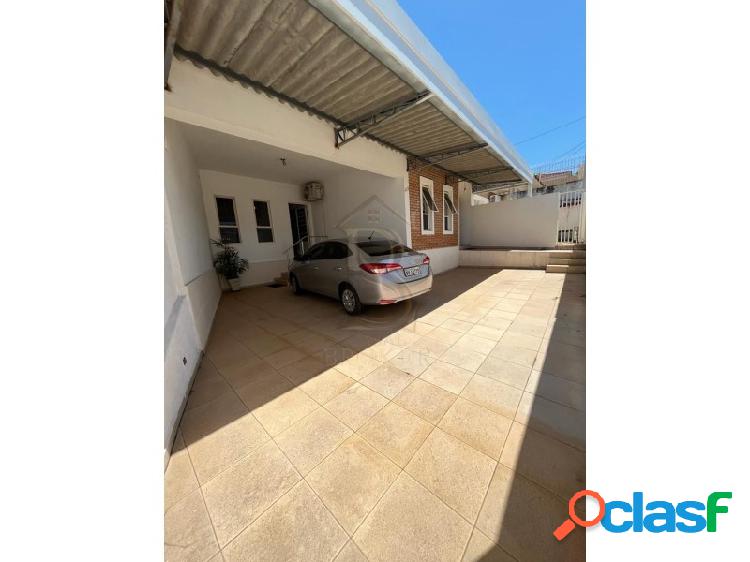 Casa com 4 dormitórios à venda, por R$ 650.000 - Santa