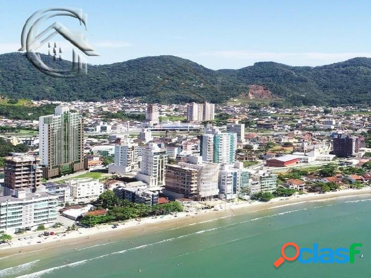Flat com 2 quartos, 44 m², à venda por R$ 400.000.