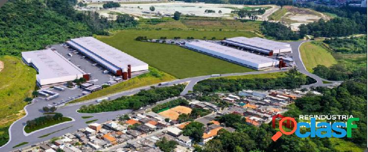 Galpão 20.154 m² Locação Condomínio Fechado em Perus -
