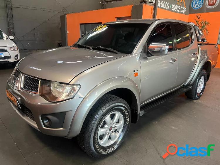 MITSUBISHI L200 TRITON HPE 3.2 CD TB INT.DIESEL AUT PRATA