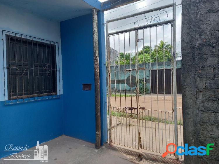 QUITINETE A VENDA NO COQUEIRO