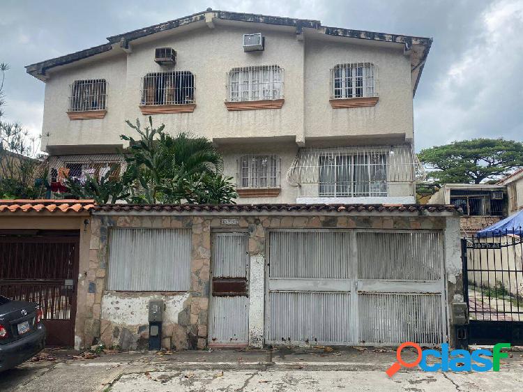 Se Vende Casa 122m2 en La Av. Principal de Urb. Prebo 1