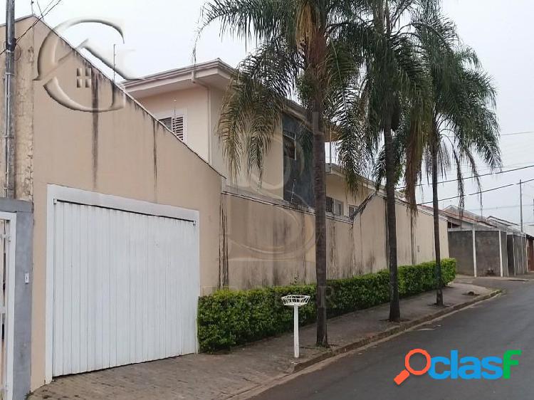 Sobrado com 3 quartos, 266 m², à venda por R$ 480.000.