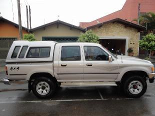 TOYOTA HILUX SR5 CABINE DUPLA 2.8 4X4 DIESEL