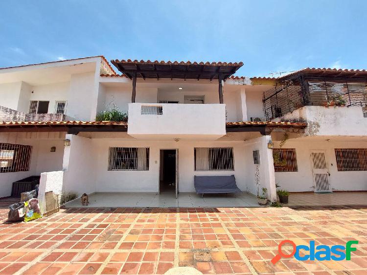 Venta Apartoquinta Trigal Norte (210 Mts)