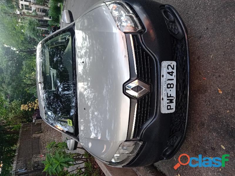 Vende Renault Sandero 1.6