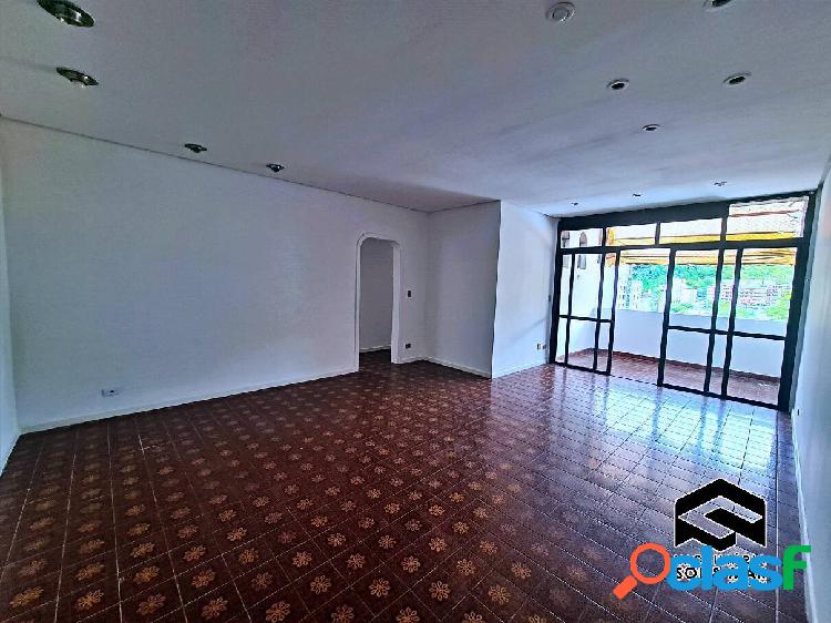 AMPLO APARTAMENTO, 04 DORMITÓRIOS, COM LAZER!