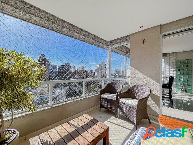 Apartamento com 2 quartos, 103m², à venda em Porto Alegre,