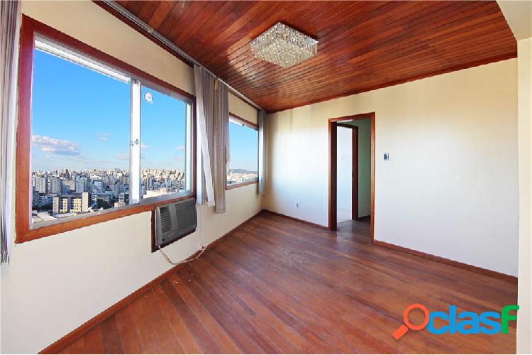 Apartamento com 2 quartos, 63m², à venda em Porto Alegre,