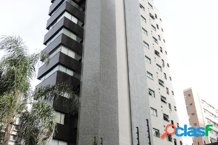 Apartamento com 3 quartos, 148m², à venda em Porto Alegre,