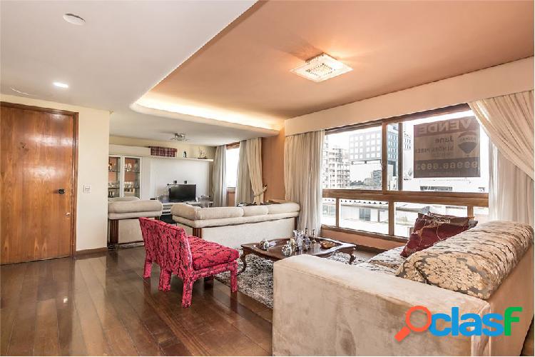 Apartamento com 3 quartos, 151m², à venda em Porto Alegre,