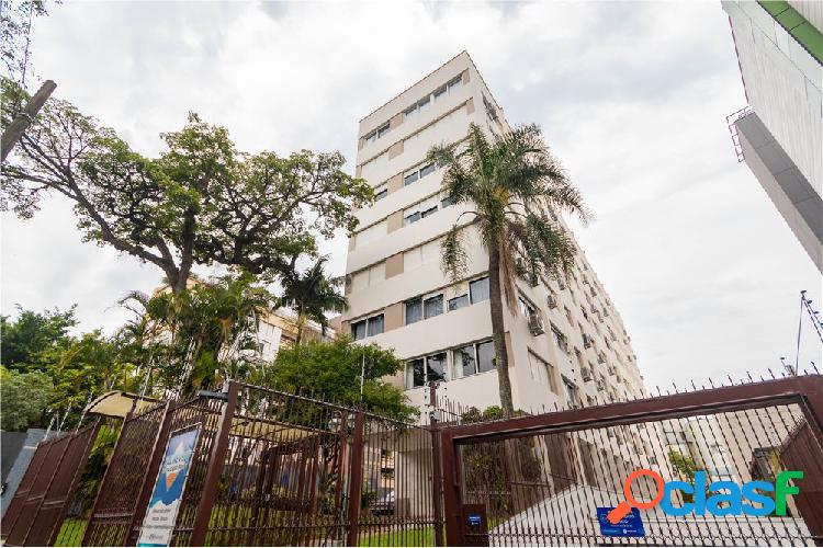 Apartamento com 3 quartos, 190m², à venda em Porto Alegre,