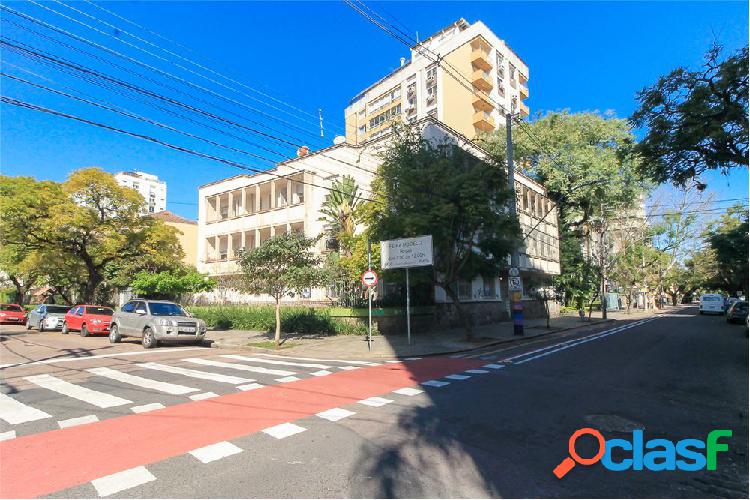 Apartamento com 3 quartos, 201m², à venda em Porto Alegre,
