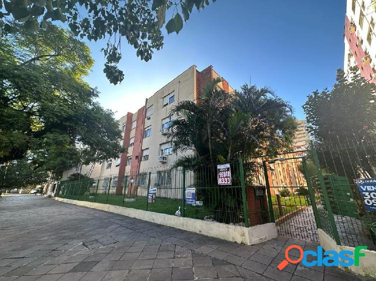 Apartamento com 3 quartos, 78m², à venda em Porto Alegre,