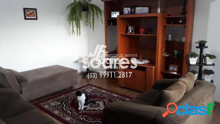 Apartamento dois dormitórios no Centro, proximidades da