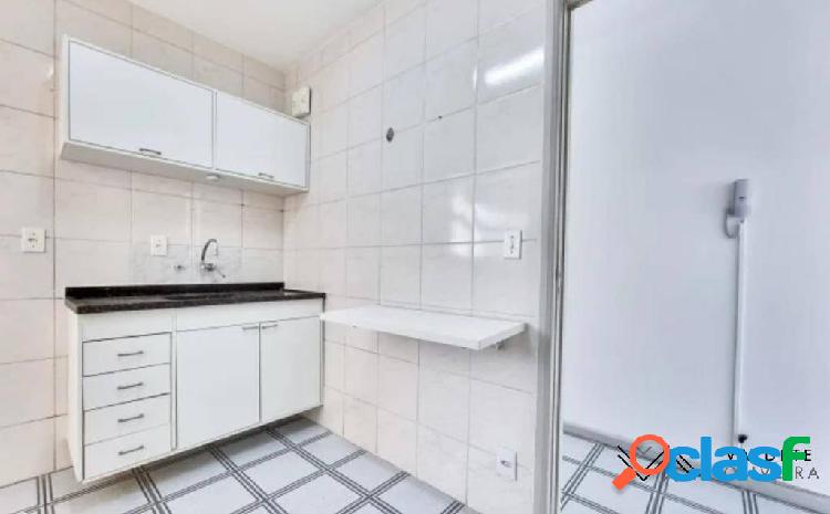 Apartamento na Vila Adyana, próximo ao parque Santos