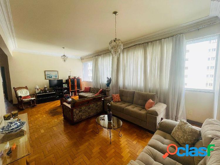 Apartamento à venda 04 quartos.