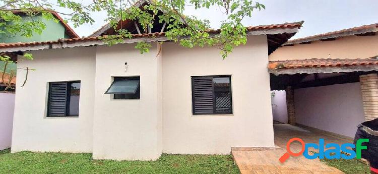 CASA TRES DORMITORIOS (1 SUITE) EXCELENTE IMÓVEL